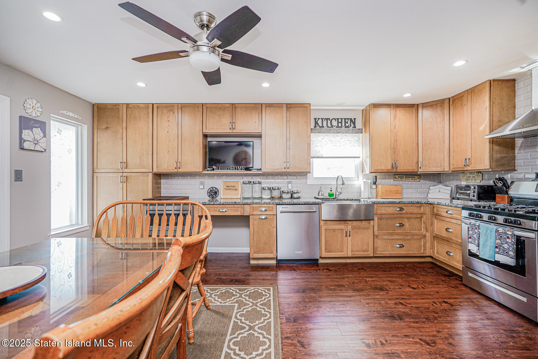 287 Greaves Avenue, Staten Island, New York image 11