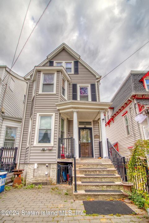 Photo of 68 Harrison Street, Staten Island, NY 10304 (MLS # 2405833)