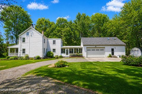 Photo of 1566 Arthur Kill Road, Staten Island, NY 10312 (MLS # 2602212)