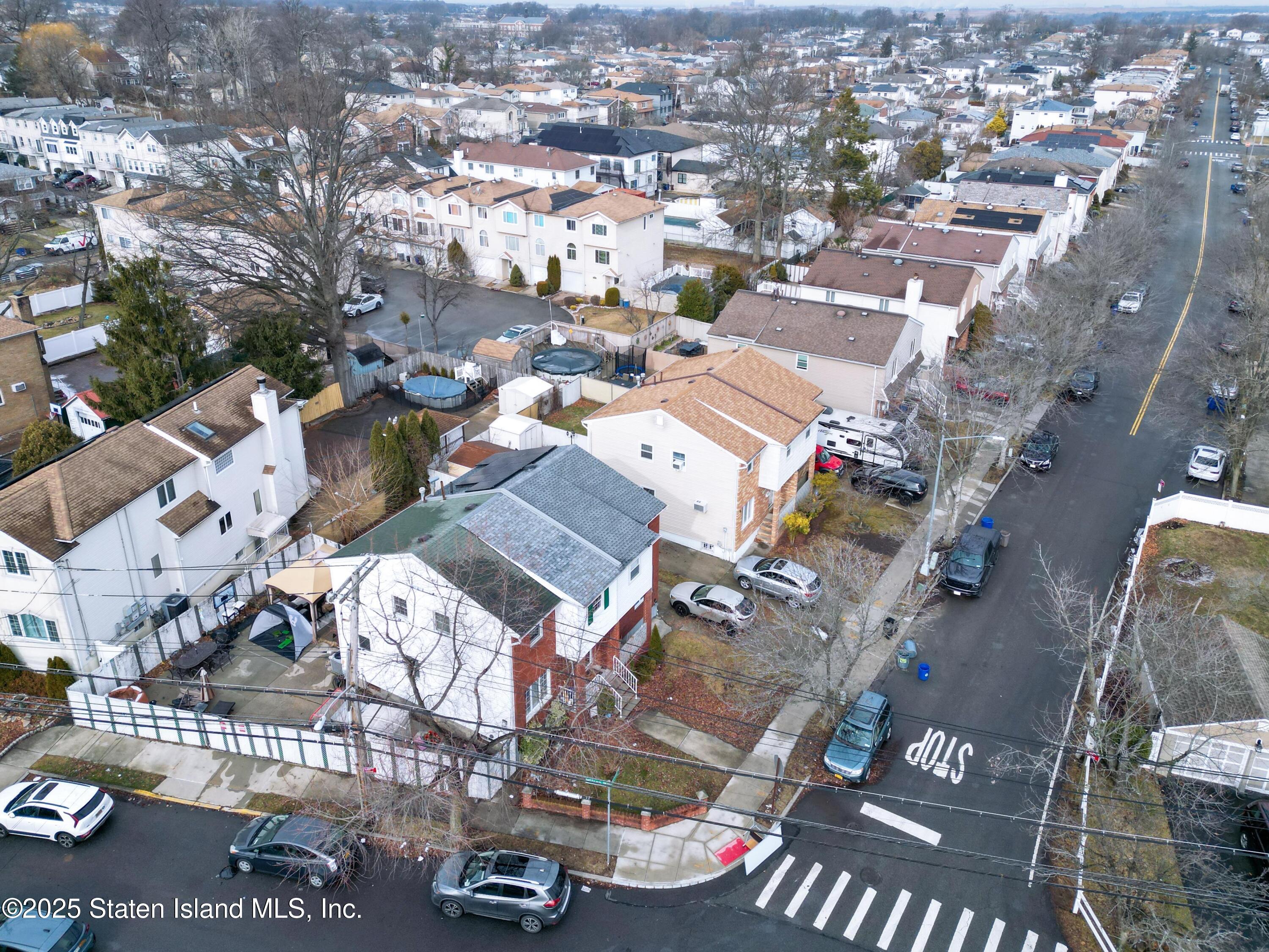 476 Cortelyou Avenue, Staten Island, New York image 9