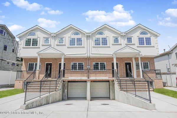 67 GRANT ST, STATEN ISLAND, NY 10301 - Image e08cd6081637e26ff0bfbea3adb377dc/3554709262