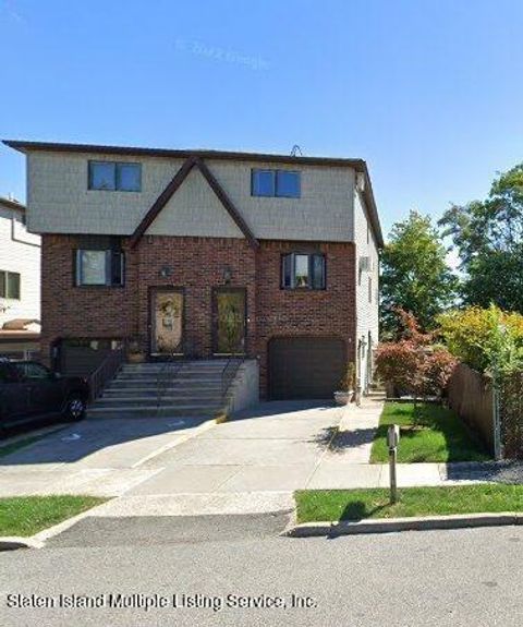 Photo of 153 Brook Avenue, Staten Island, NY 10306 (MLS # 1163201)