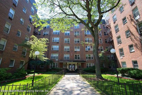 Photo of 50 Fort Place #B4a, Staten Island, NY 10301 (MLS # 1153030)