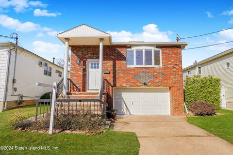 Photo of 19 Brandis Avenue, Staten Island, NY 10312 (MLS # 2502225)