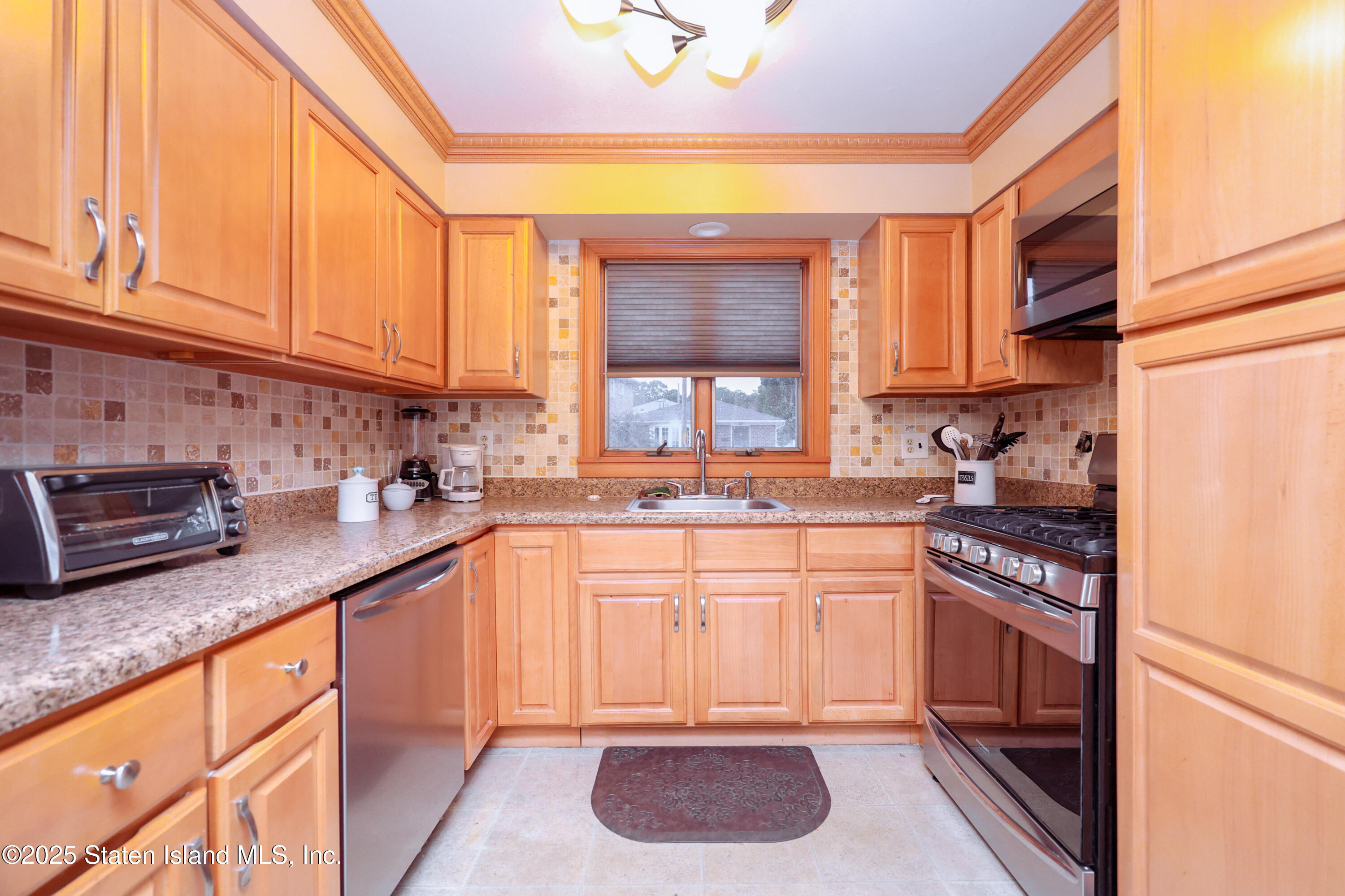 72 Husson Street, Staten Island, New Mexico image 11
