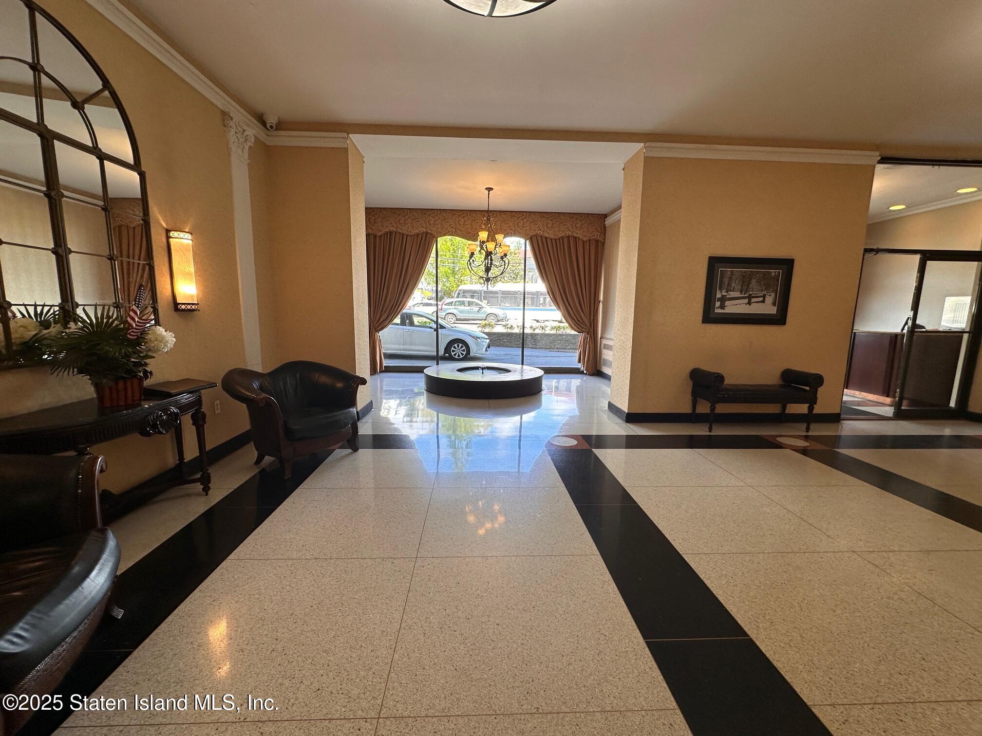 1000 Clove Road Road #8E, Staten Island, New York image 3