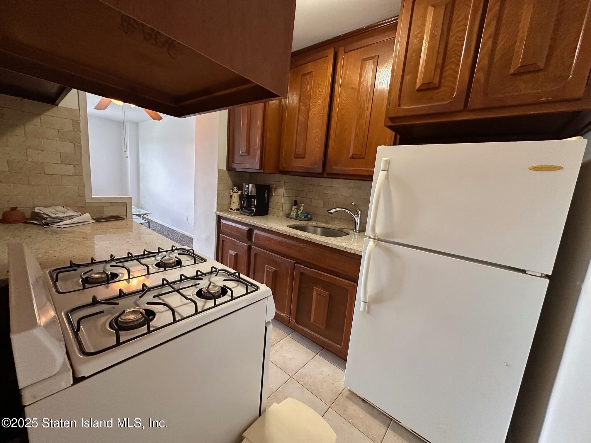 1000 Clove Road Road #8E, Staten Island, New York image 8