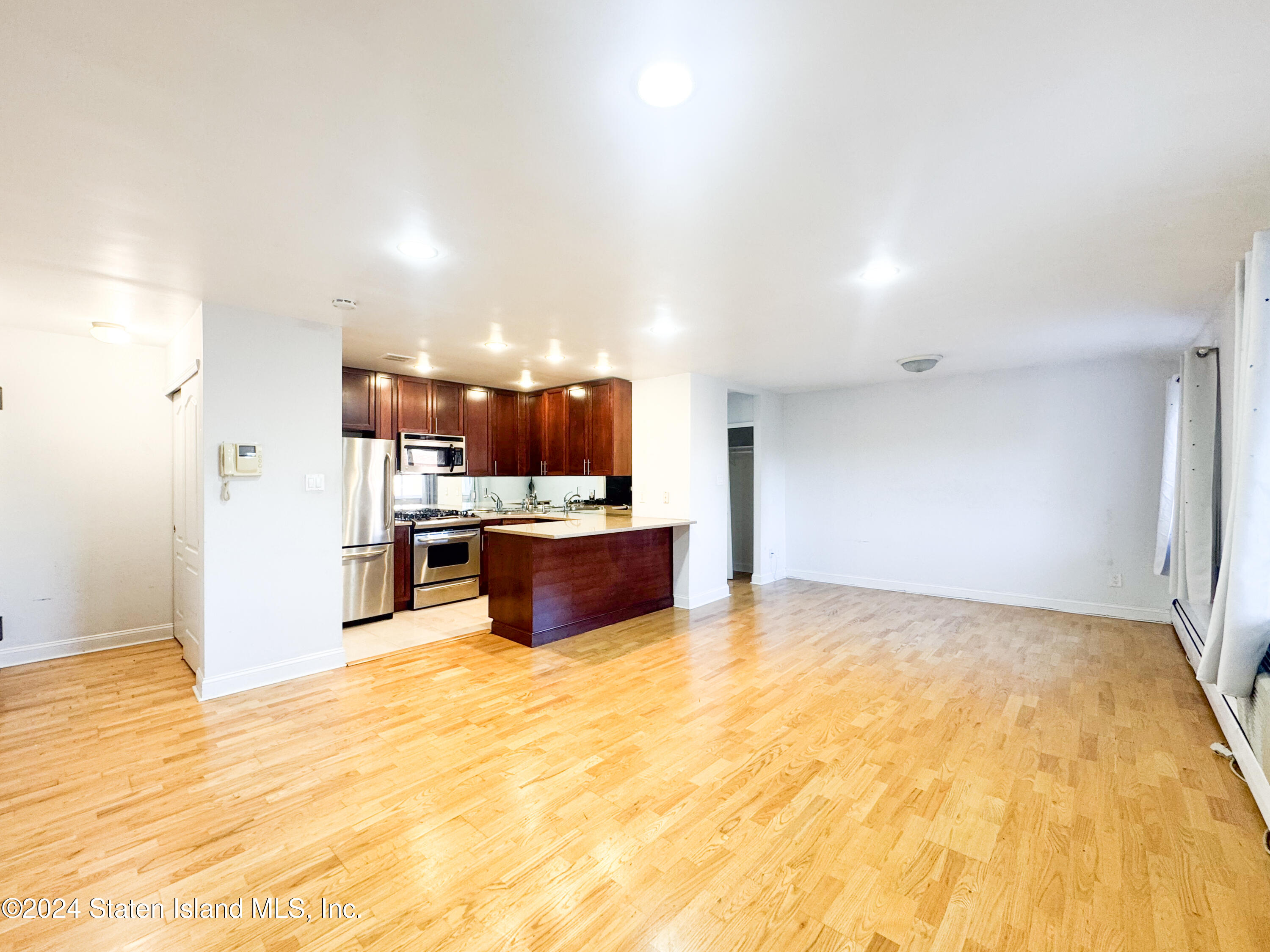 1306 Rockland Avenue #2D, Staten Island, New York image 3