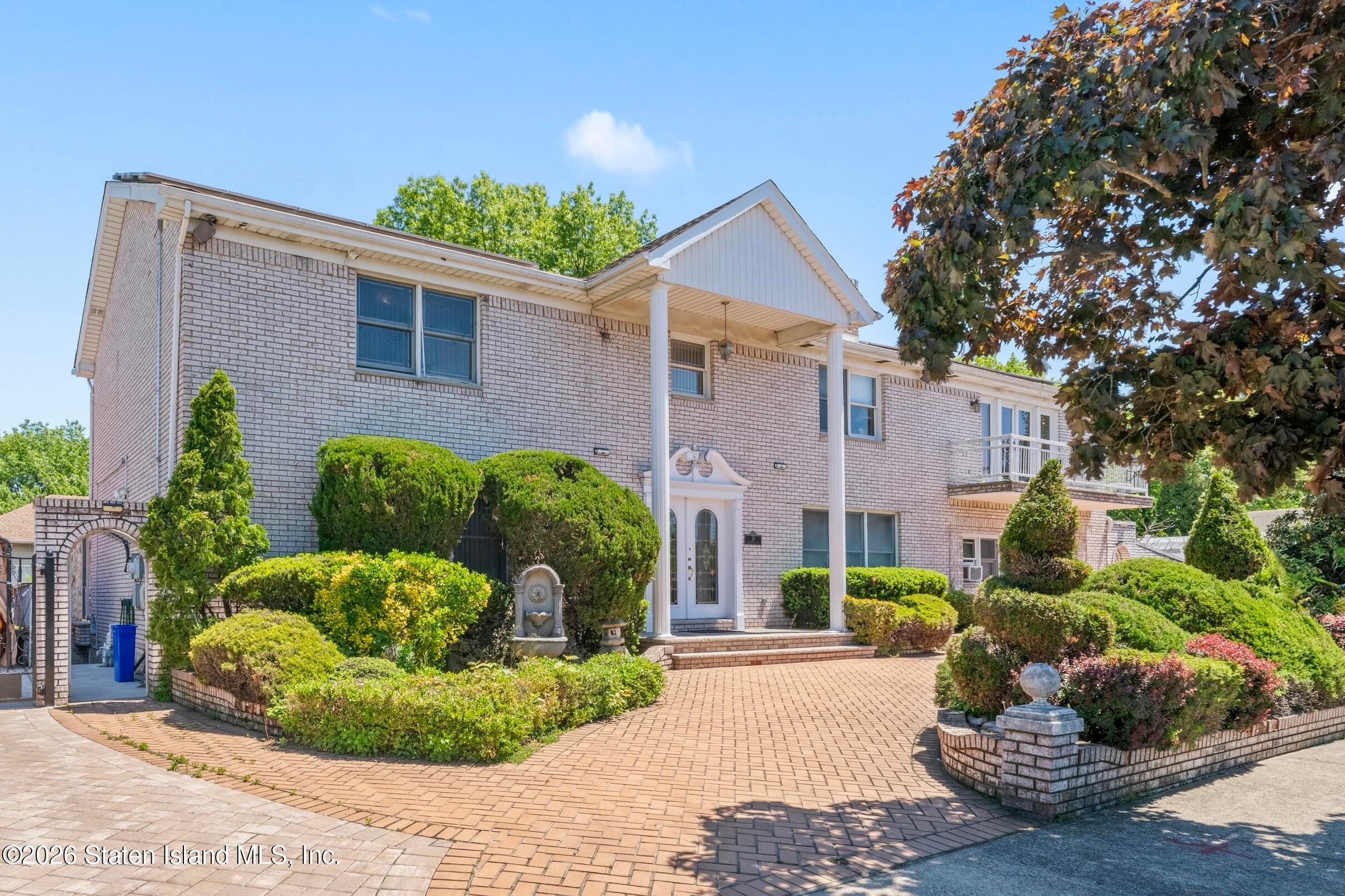 30 Alverson Loop, Staten Island, NY, 10309, USA, 5 Bedrooms Bedrooms, ,6 BathroomsBathrooms,Residential,Pending,30 Alverson Loop,2602735