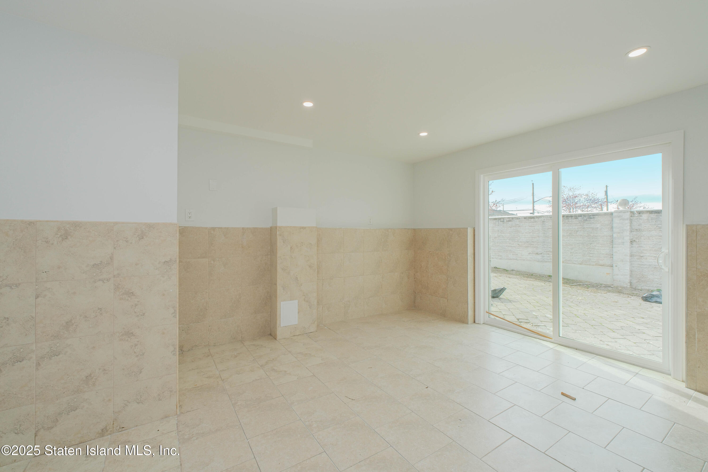 799 Father Capodanno Boulevard, Staten Island, New York image 39