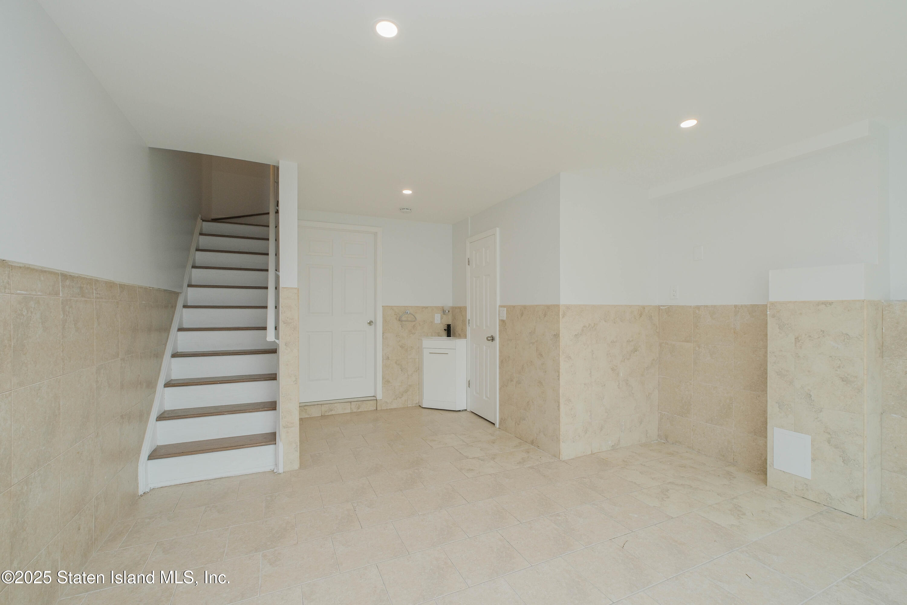 799 Father Capodanno Boulevard, Staten Island, New York image 41
