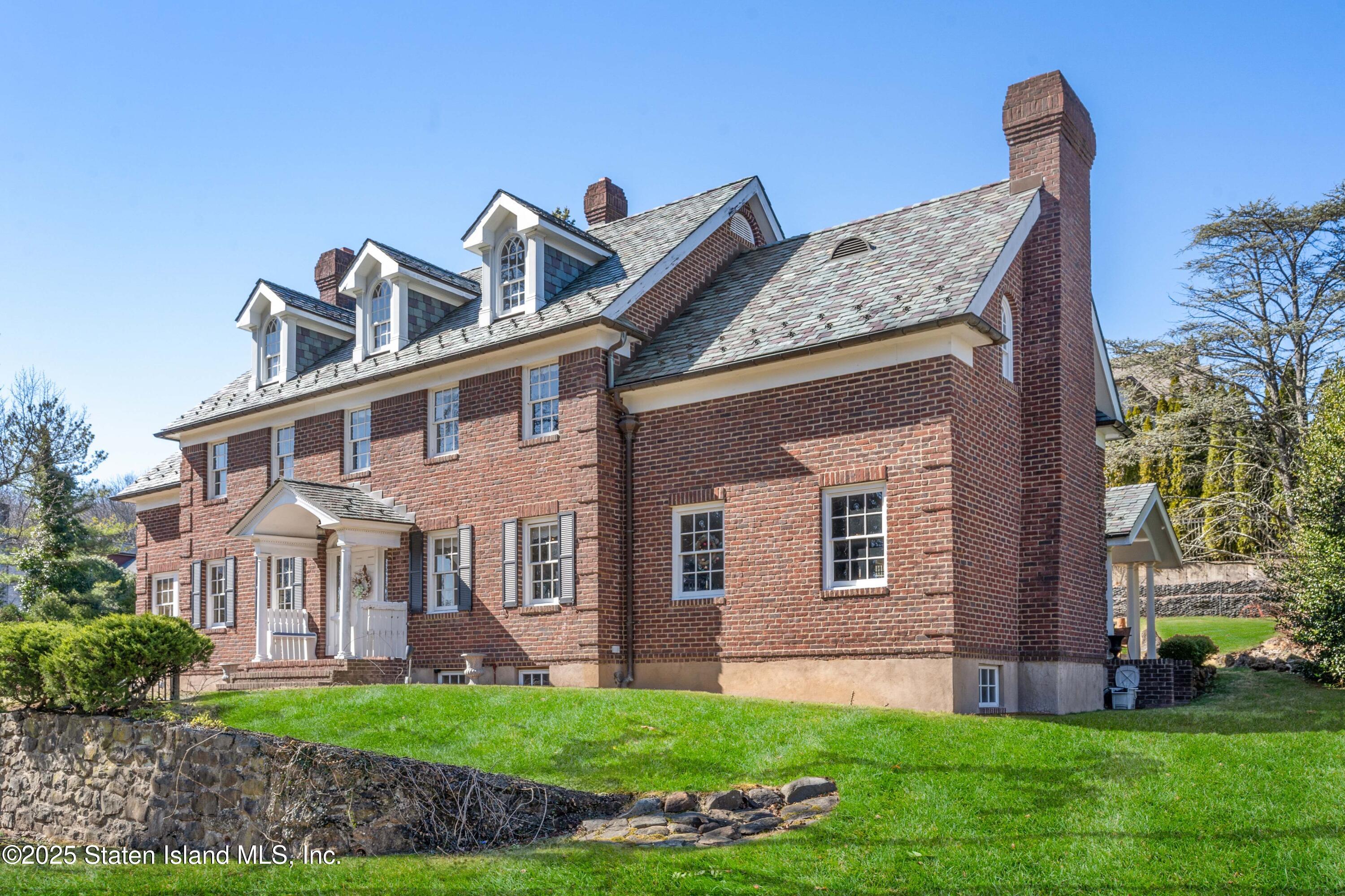 8 Circle Road, Staten Island, New York image 4