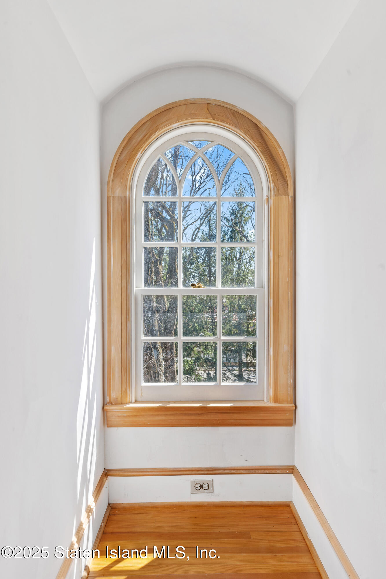 8 Circle Road, Staten Island, New York image 23
