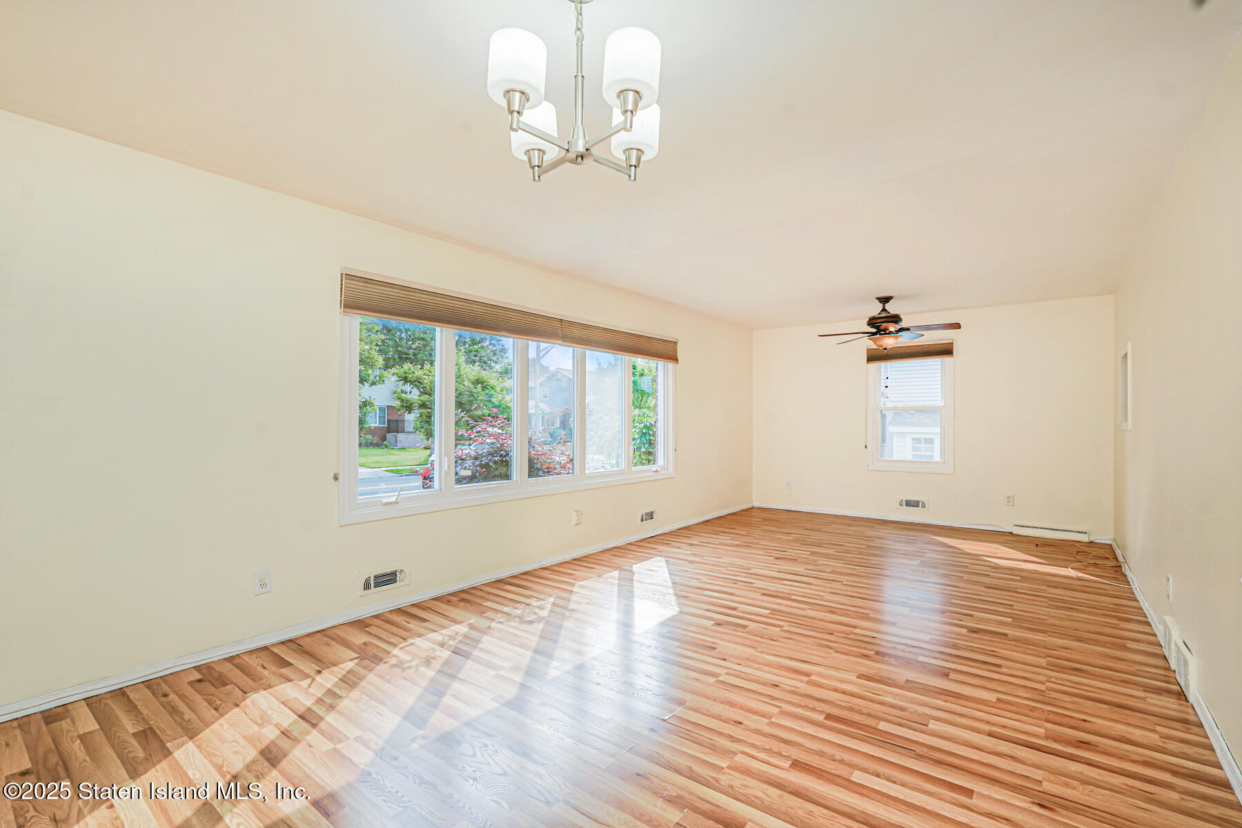 374 Tysens Lane, Staten Island, New York image 3