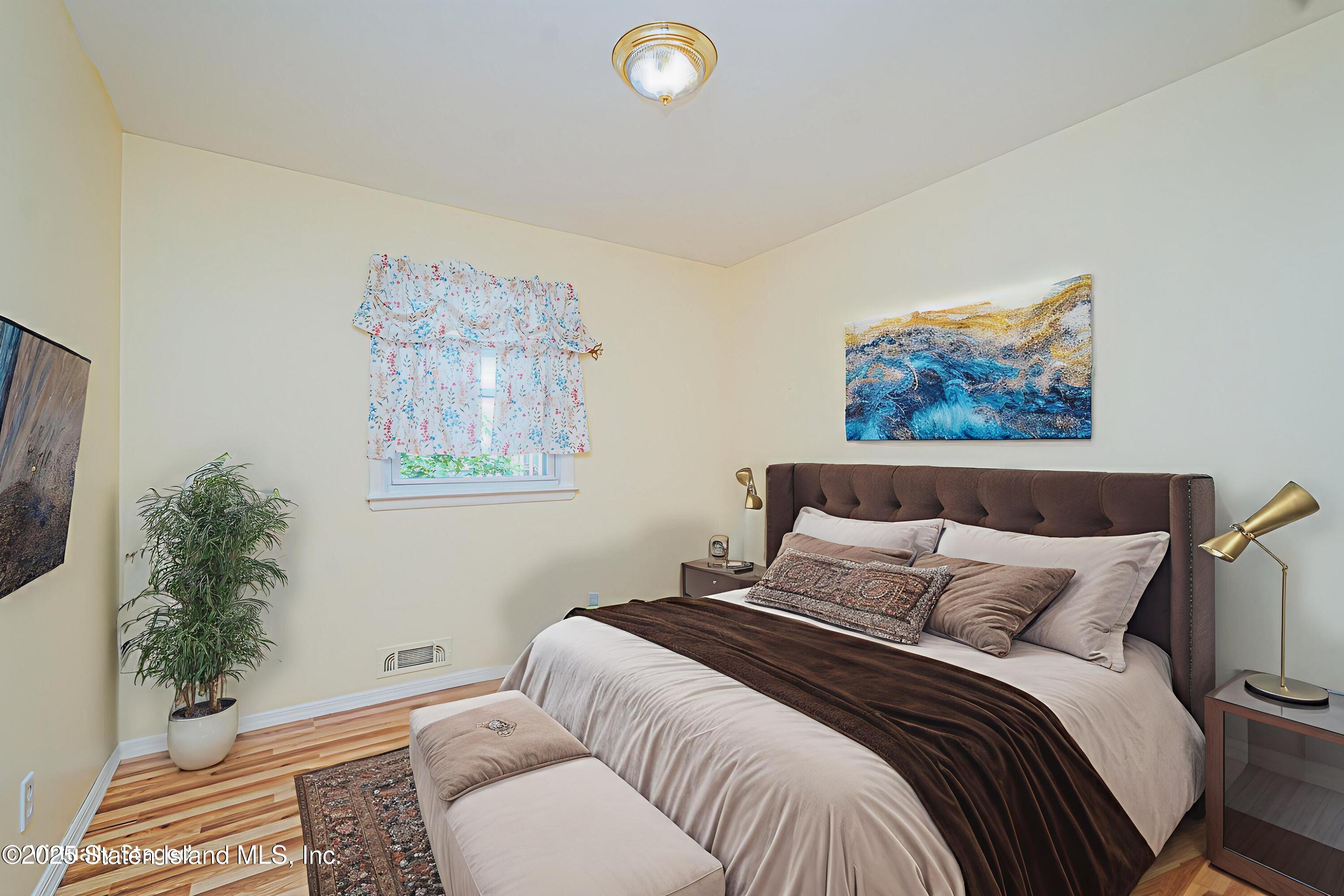 374 Tysens Lane, Staten Island, New York image 20