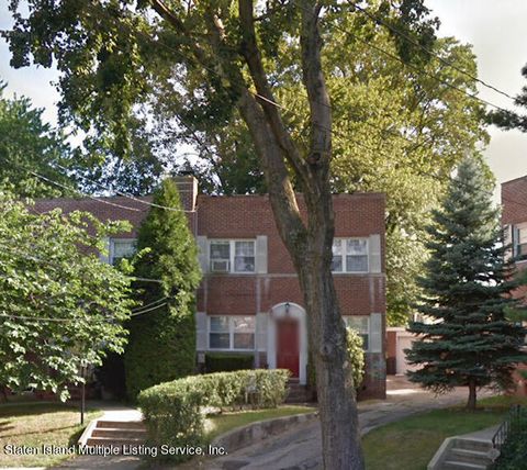 Photo of 1 Hodges Place, Staten Island, NY 10314 (MLS # 1163989)