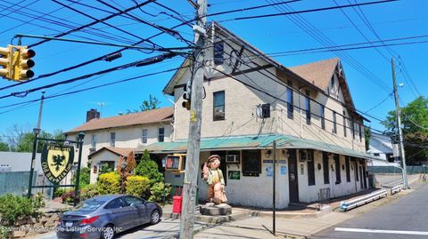 Photo of 4254 Arthur Kill Road, Staten Island, NY 10309 (MLS # 1162336)