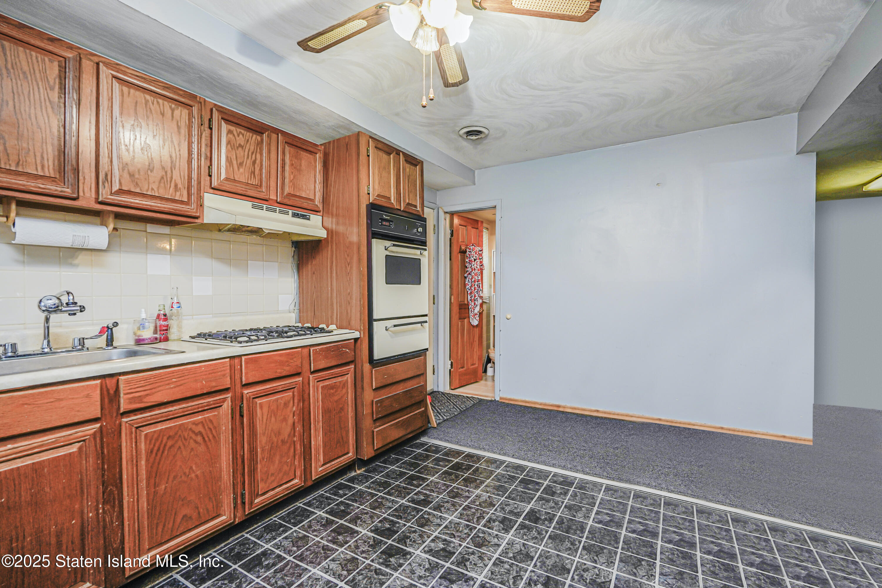 38 Case Avenue, Staten Island, New York image 24