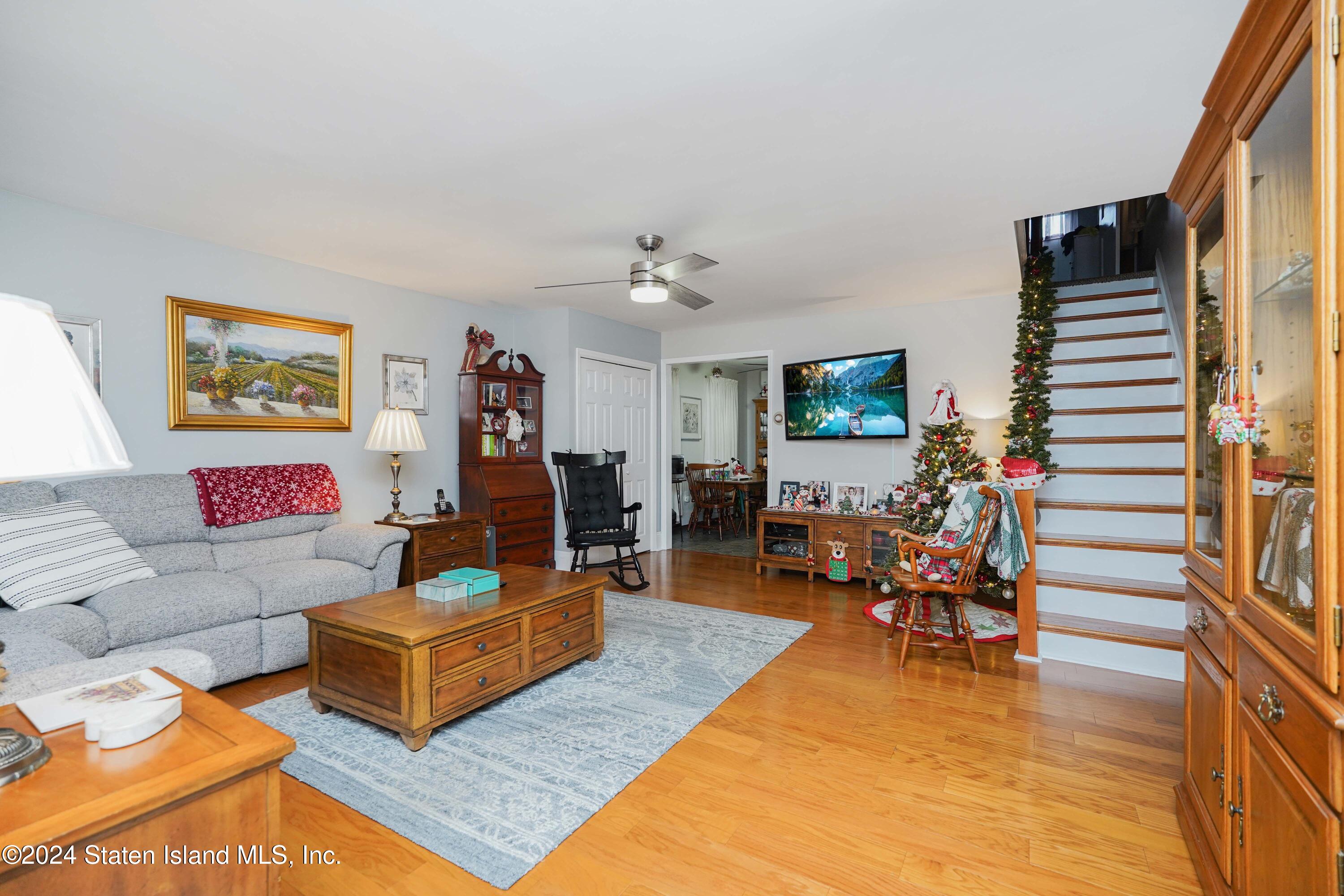 265 Waters Avenue, Staten Island, New York image 4