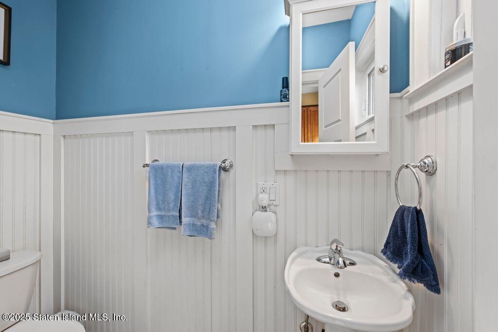 575 Bement Avenue, Staten Island, New York image 12