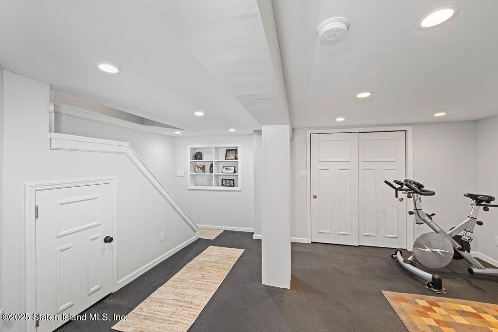 575 Bement Avenue, Staten Island, New York image 23