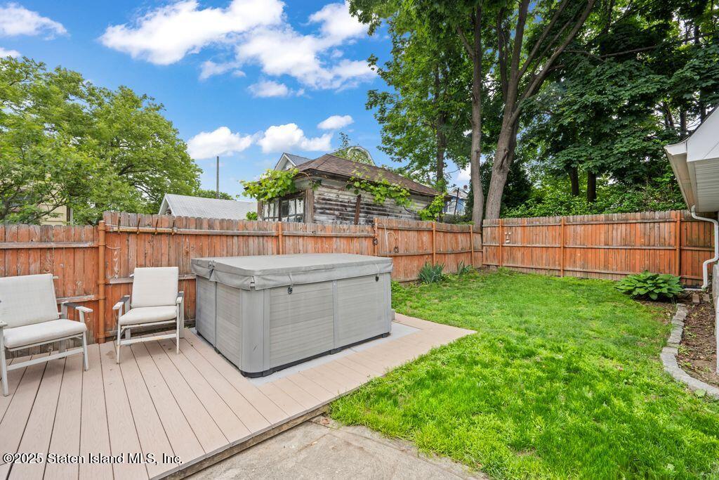 575 Bement Avenue, Staten Island, New York image 29