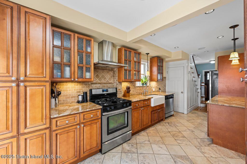 575 Bement Avenue, Staten Island, New York image 14