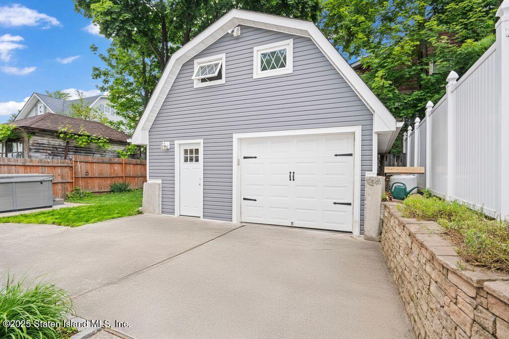 575 Bement Avenue, Staten Island, New York image 4