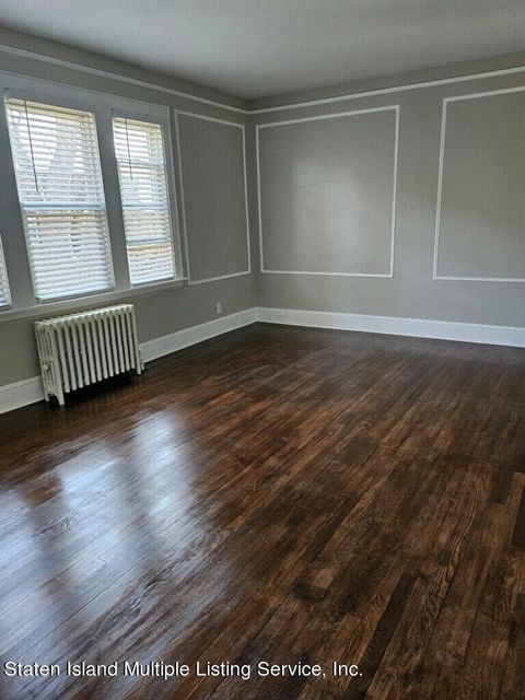 Photo of 90 Oxford Place #2c, Staten Island, NY 10301 (MLS # 2401546)