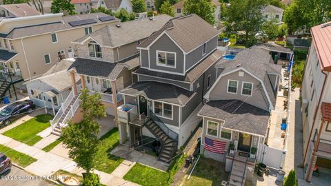 Photo of 198 Wiman Avenue, Staten Island, NY 10308 (MLS # 2504289)