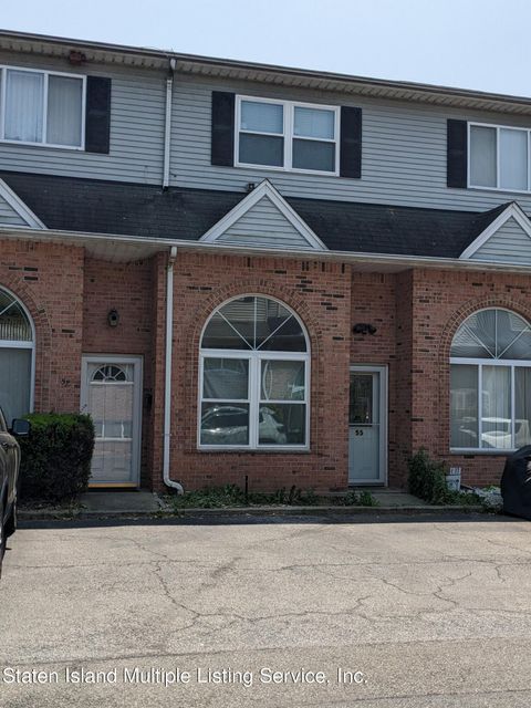 Photo of 55 Seneca Loop, Staten Island, NY 10314 (MLS # 1162257)