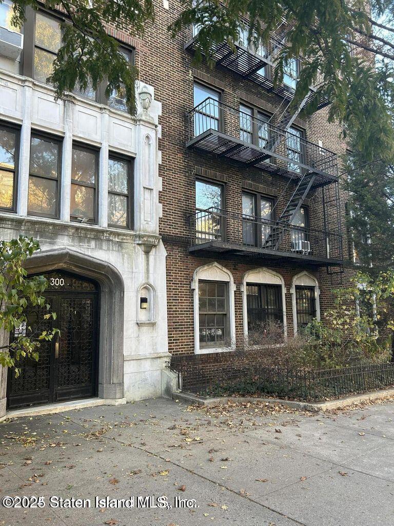 300 8 Avenue #2N, Brooklyn, New York image 1