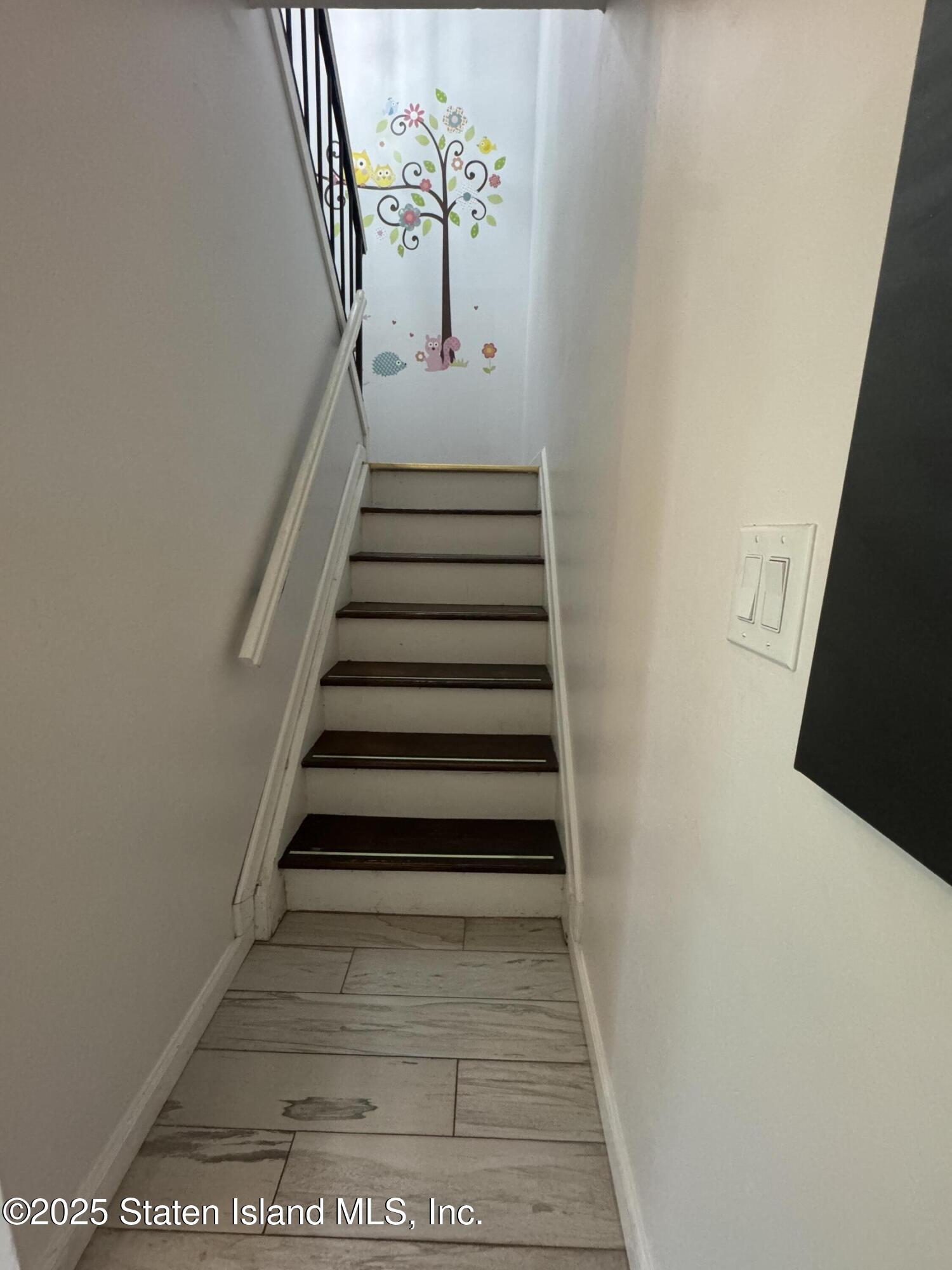 61 Country Drive, Staten Island, New York image 11
