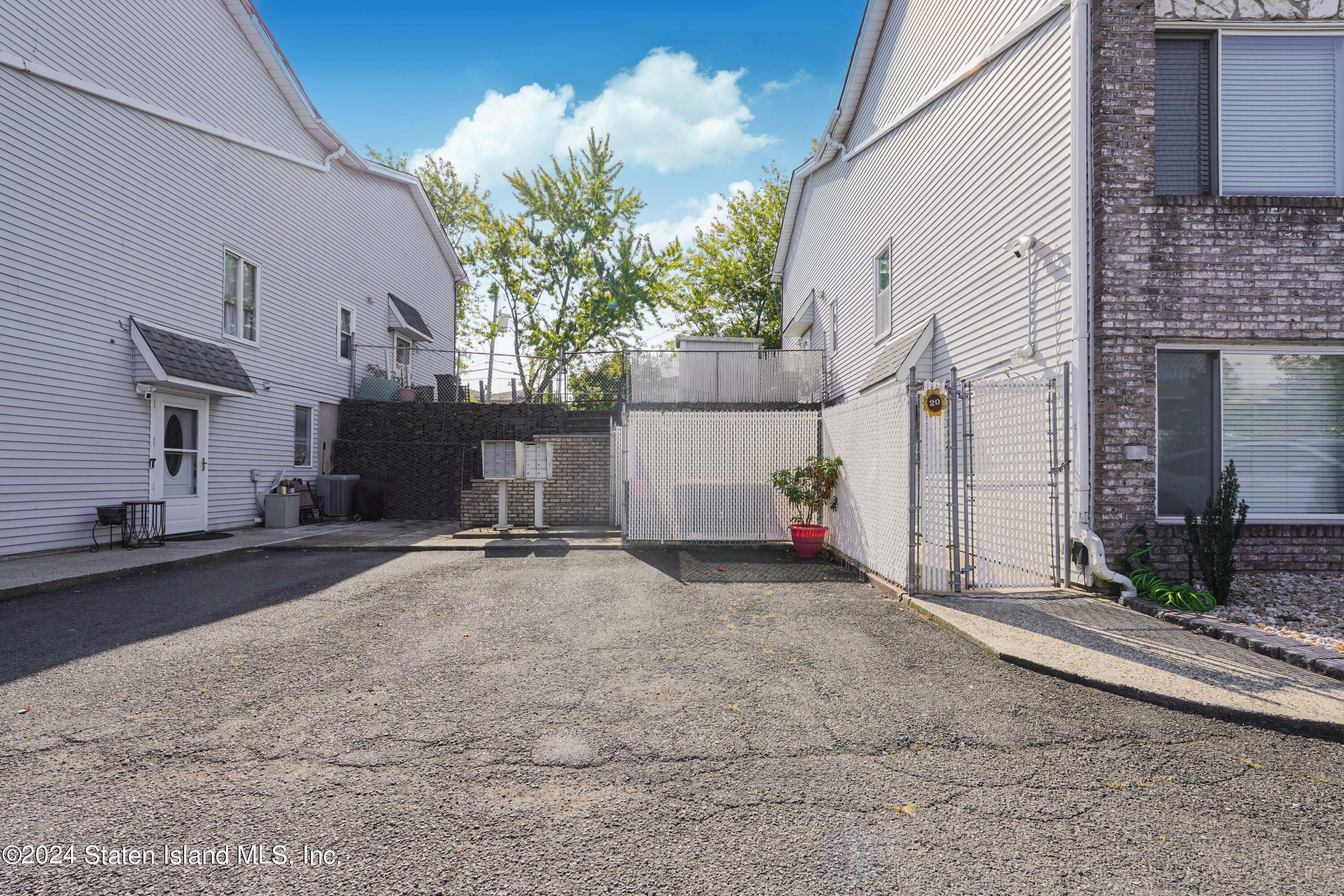 20 Brandis Lane, Staten Island, New York image 6