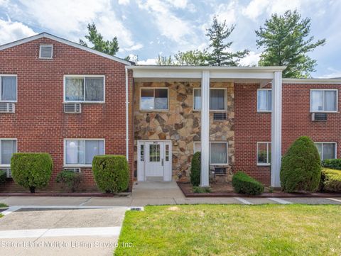 Photo of 1290 Rockland Avenue #1f, Staten Island, NY 10314 (MLS # 1163198)