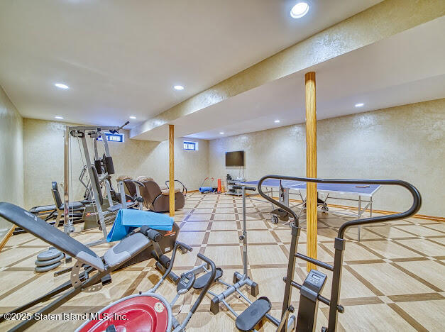 10 Arbutus Way, Staten Island, New York image 40