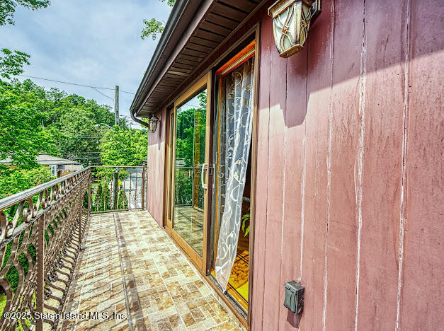 10 Arbutus Way, Staten Island, New York image 28