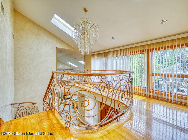 10 Arbutus Way, Staten Island, New York image 21