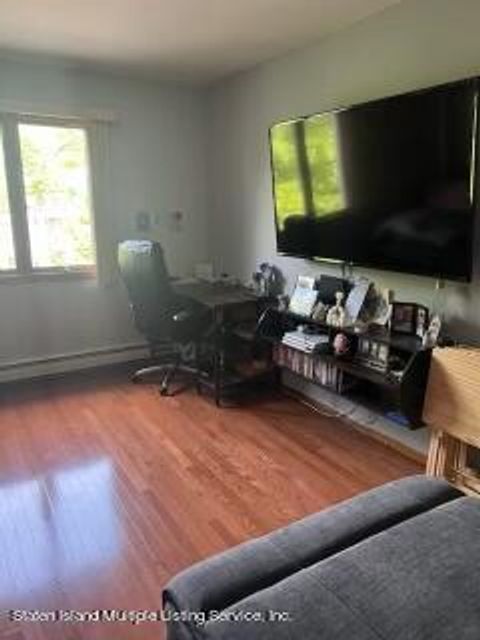 Photo of 100 Bedell Avenue, Staten Island, NY 10307 (MLS # 1162370)