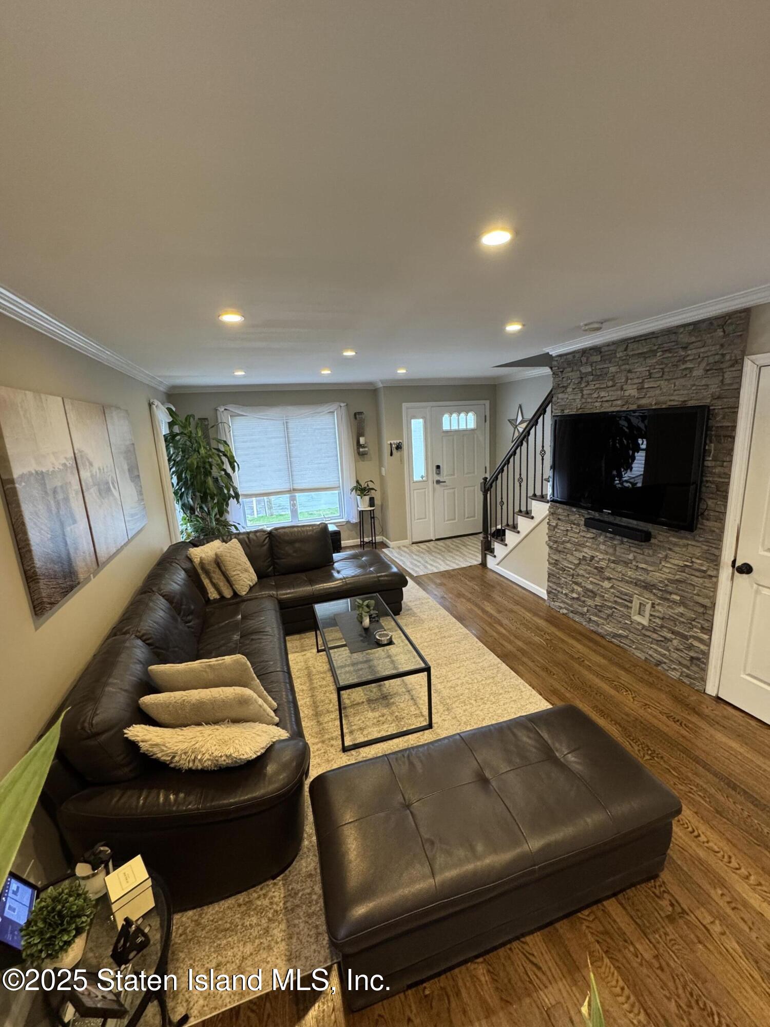 476 Riga Street, Staten Island, New York image 2