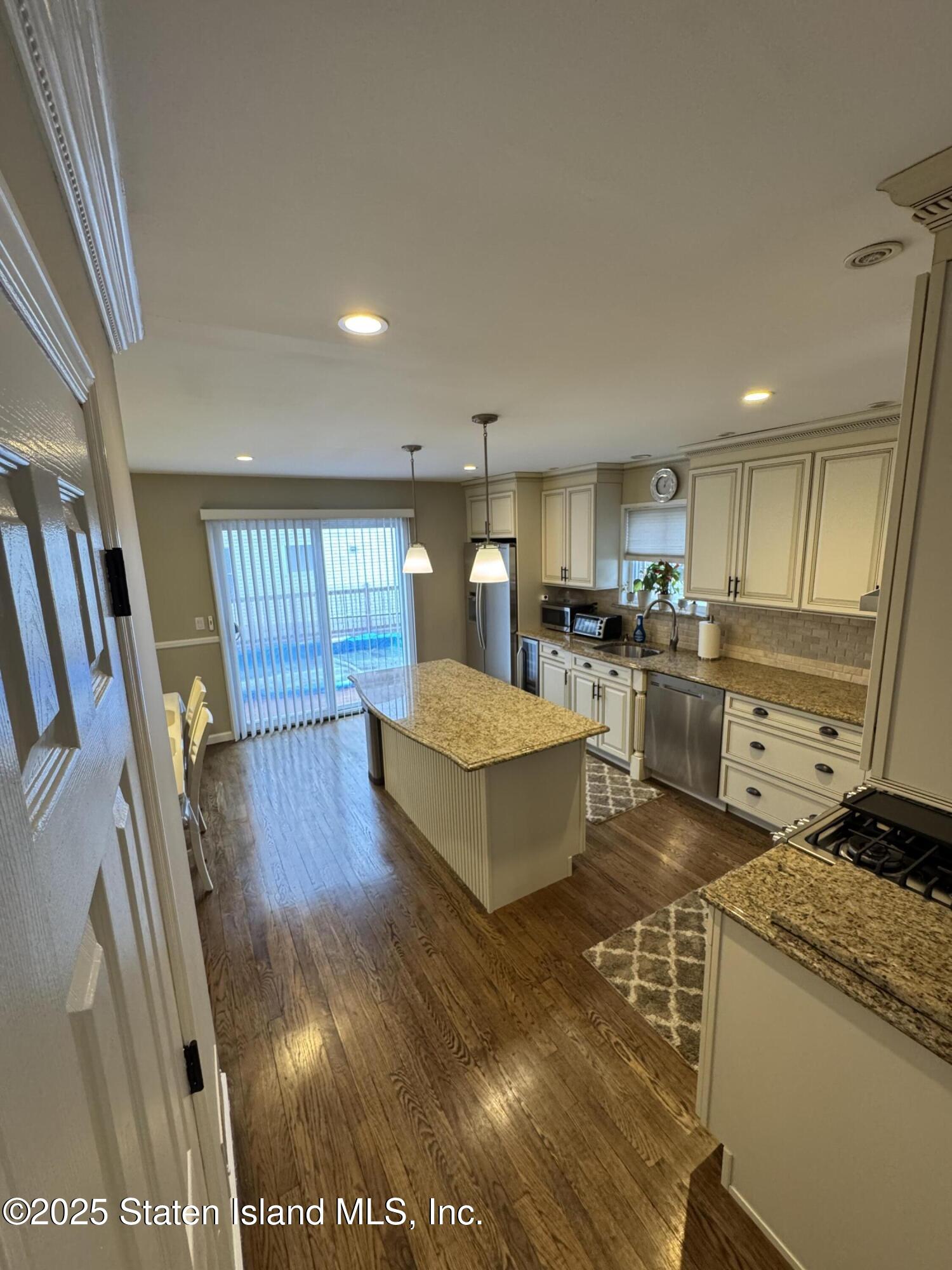 476 Riga Street, Staten Island, New York image 7