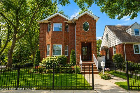 Photo of 62 Coddington Avenue, Staten Island, NY 10306 (MLS # 2602299)