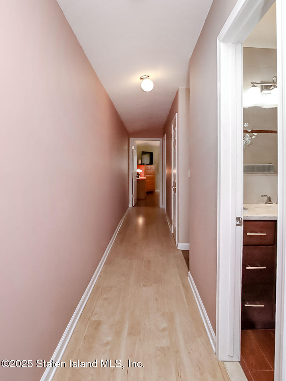 4 Russek Drive, Staten Island, New York image 14