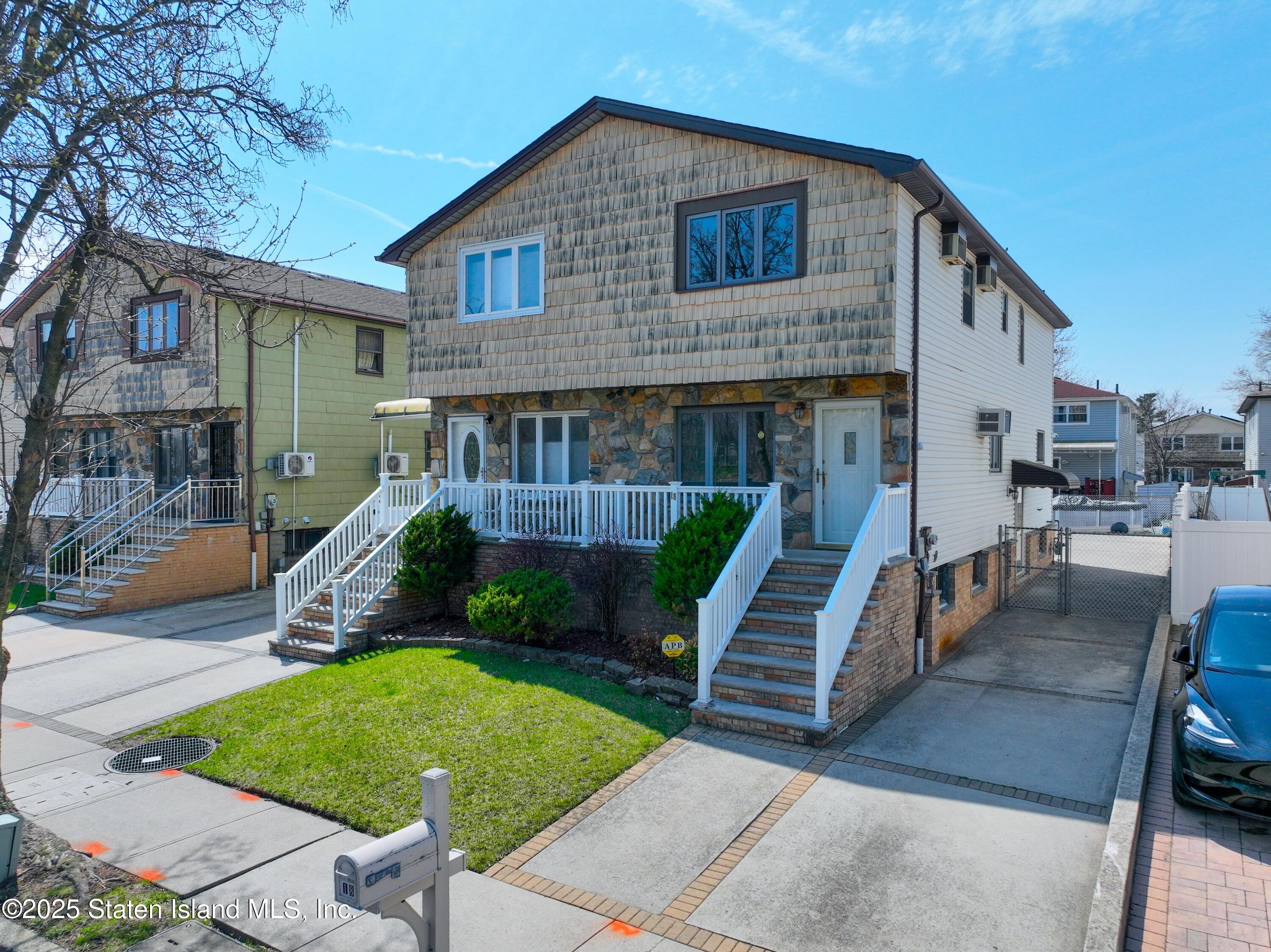 18 Rowan Avenue, Staten Island, New York image 1