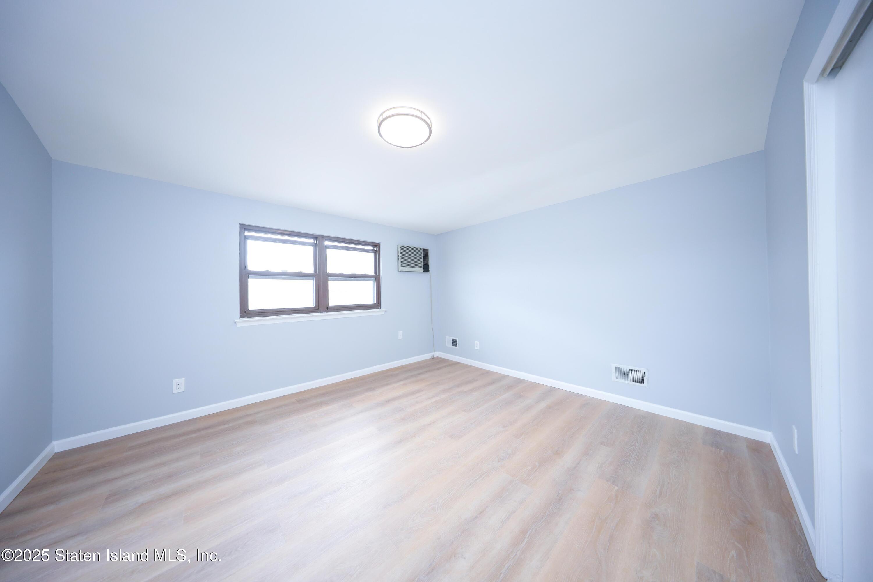 18 Rowan Avenue, Staten Island, New York image 13