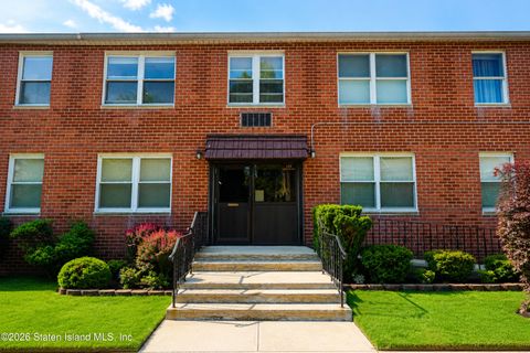 Photo of 149 Cortelyou Avenue #2-1, Staten Island, NY 10312 (MLS # 2604013)