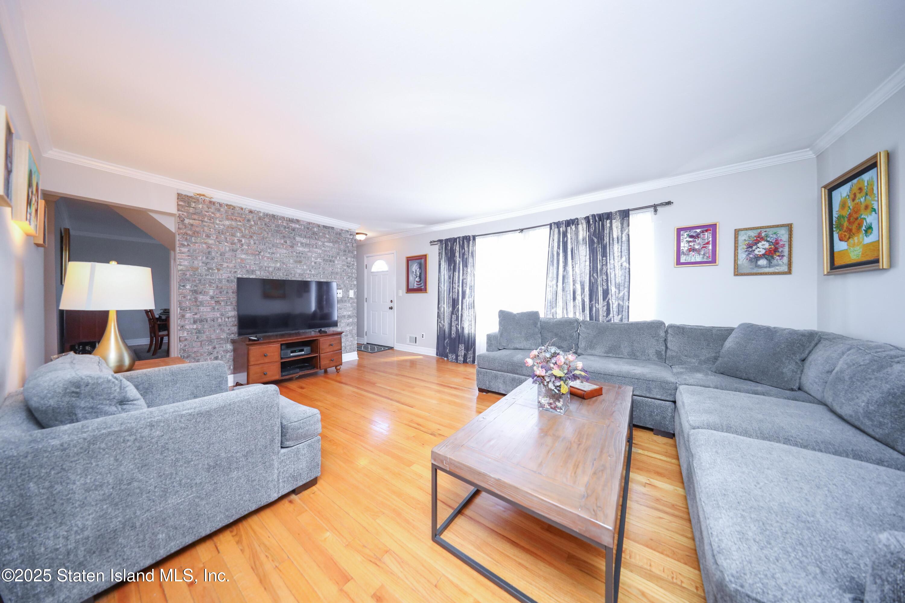4325 Hylan Boulevard, Staten Island, New York image 32