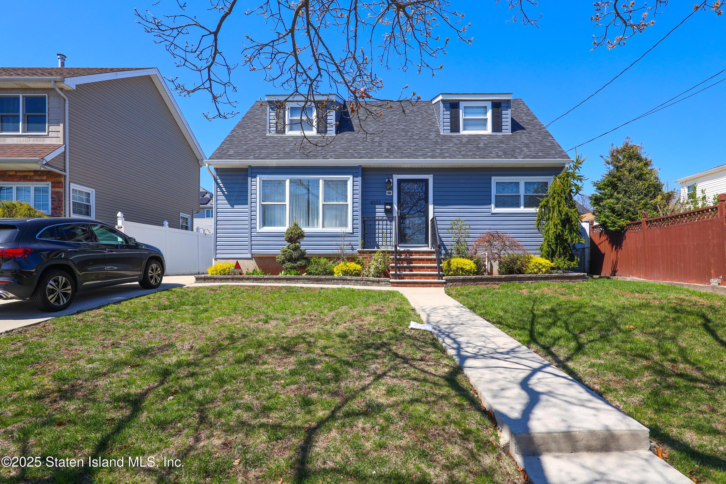 4325 Hylan Boulevard, Staten Island, New York image 1