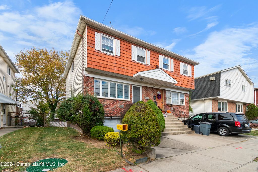 Photo of 491 Harold Street, Staten Island, NY 10314 (MLS # 2406173)