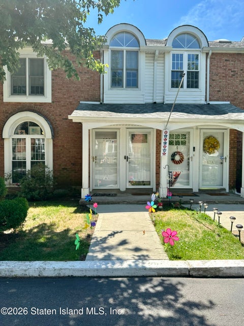 Condo For Sale - 45 Village Lane #B<br/> Staten Island, NY 10312